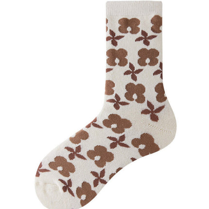 Wholesale Women's Winter Thickened Warm Mid-calf Terry Cotton Cartoon Bear Socks