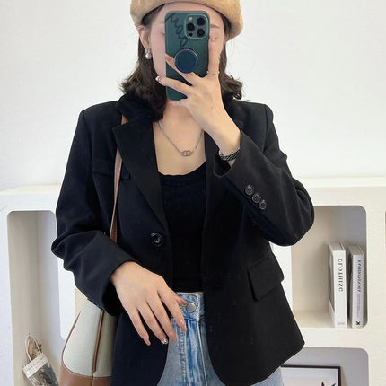 Wholesale Women's Spring and Autumn Black Short Blazer Tops