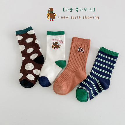 Wholesale 4 Pairs of Kids Fall Socks Cartoon Cotton Cute Mid-calf Socks