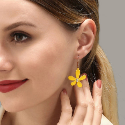 Daisy Flower Hollow Out Sweet Lovely Rhinestone Earrings