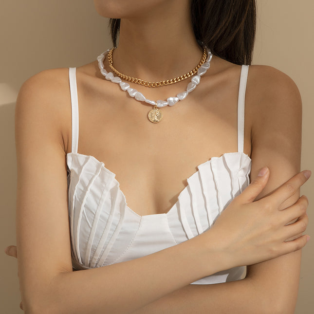 Venta al por mayor collar de perlas en forma de collar de cadena de cabeza de reina de metal