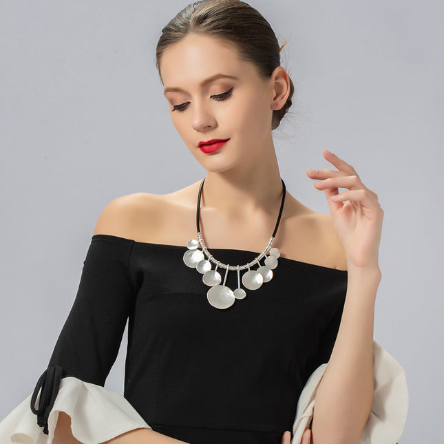 Wholesale Women's Fashionable Cool Style Clavicle Disc Pendant Necklace
