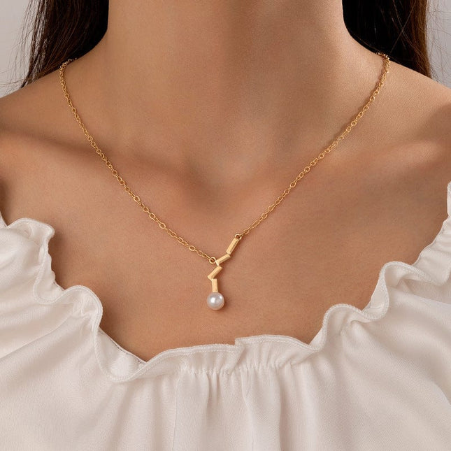 Women's Simple Pearl Pendant Necklace