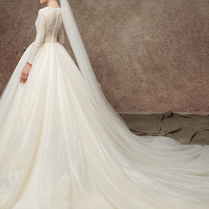Schleppendes langes Hülsen-Abnehmen-Hochzeitskleid der Braut
