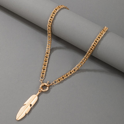 Single Layer Chain Necklace Simple Leaf Feather Pendant Necklace