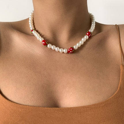 Wholesale Strawberry Pearl Fruit Clavicle Chain Necklace