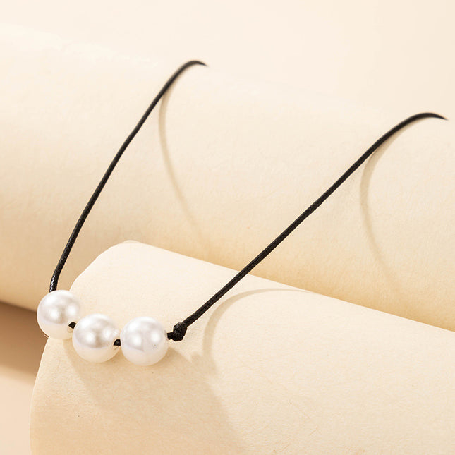 Kunstperlen-Schwarz-Leder-Seil Drei-Perlen-Halskette