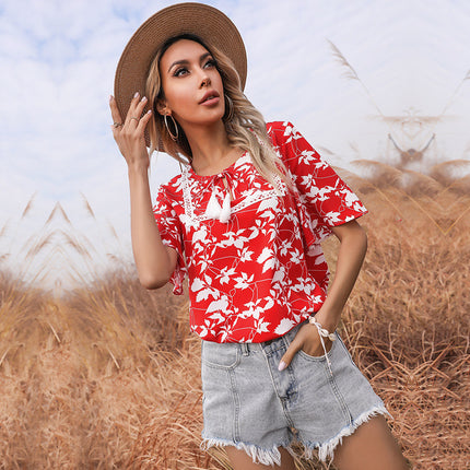 Camisa de cuello en V de encaje de manga corta con estampado rojo de verano para mujer