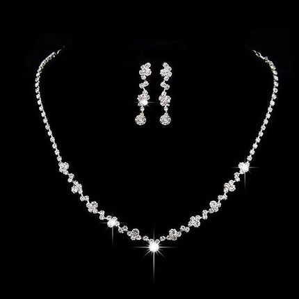 Exquisites Klauenketten-Halsketten-Ohrring-Armband-Set, dreiteiliges Schlüsselbein-Ketten-Set mit vollem Diamanten am Abend