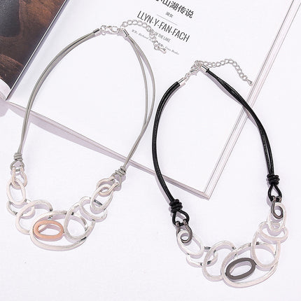 Wholesale Women's Oval Geometric Metal Stylish Retro Elegant Necklace