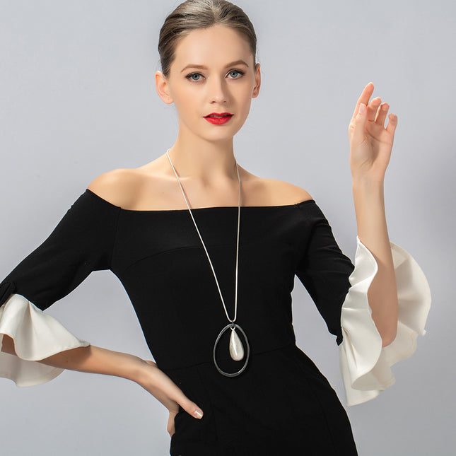 Collar largo simple de color contrastante de moda para mujer