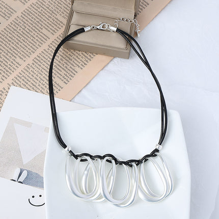 Wholesale Women's Oval Geometric Metal Trendy Exaggerated Short Necklace