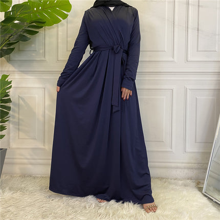 Modisches einfaches einfarbiges muslimisches Damenkleid