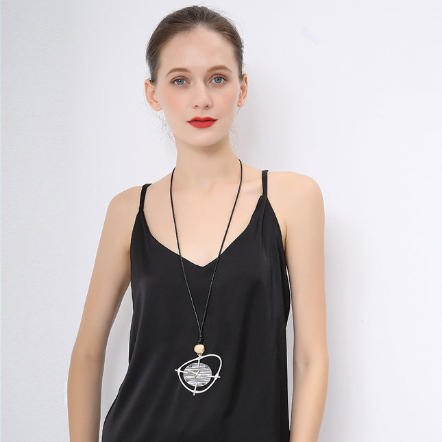 Wholesale Women's Light Luxury Original Irregular Geometric Metal Necklace