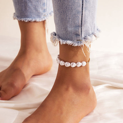 Metal Single Paneled Asymmetric Faux Pearl Chain Anklet