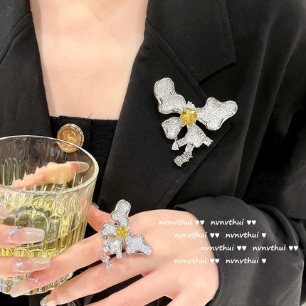 Schmetterlingsbrosche 18 Karat vergoldete Zirkon-Bogen-Wassertropfen-Halskette