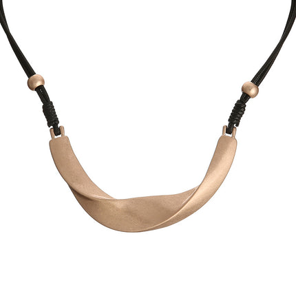Wholesale Women's Irregular Geometric Metal Twisted Stylish Necklace