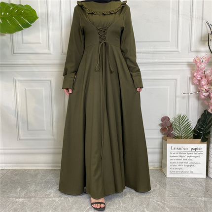 Muslimisches Kreppkleid aus dem Nahen Osten mit großem Saum und langen Ärmeln