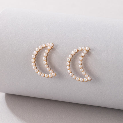 Pearl Love Light Luxury Hollow Stud Earrings