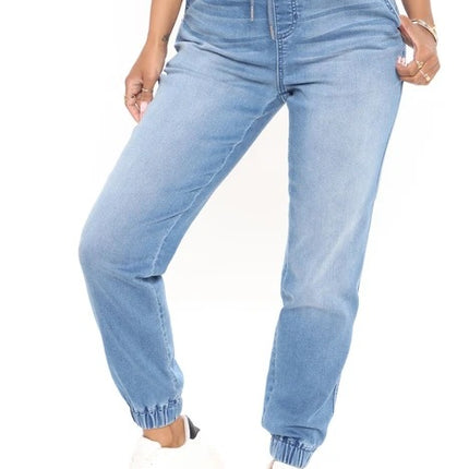 Wholesale Women's Washed Nine Pointed High Waisted Jeans
